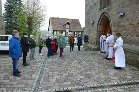 Markusprozession zum Kreuz an der Netzer Straße